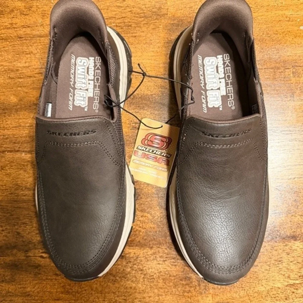 NEW Skechers Izaiah Hands Free Swift Fit Shoes MENS Brown Slip On Sneakers 8 - Picture 3 of 11
